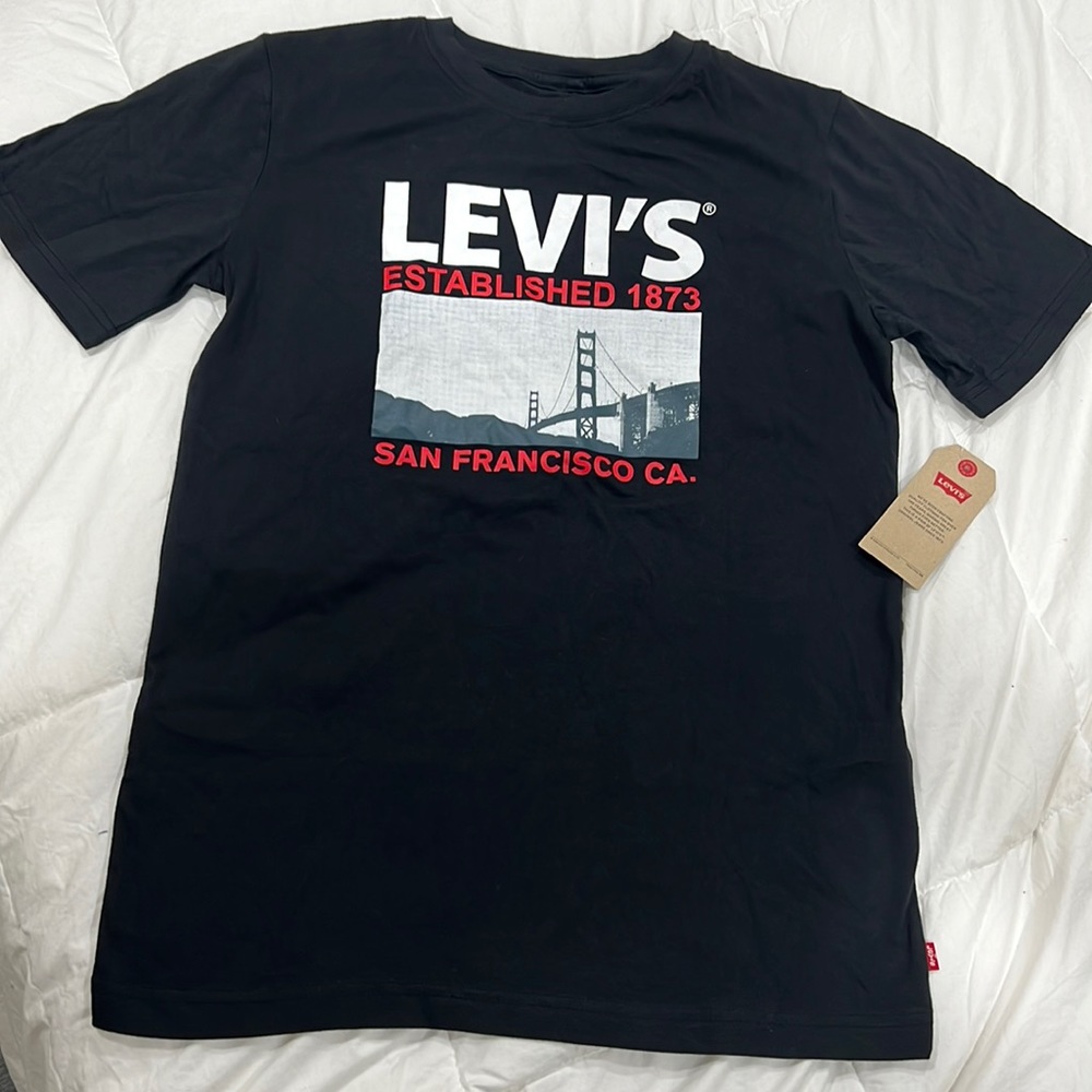 ⚫️SHORT SLEEVE LEVI’S GRAPHIC TEE SHIRT